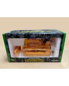 1/16 John Deere Crawler 1010 with blade yellow Collector Edition