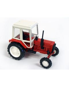 1/43 Belarus tractor in yellow & red box